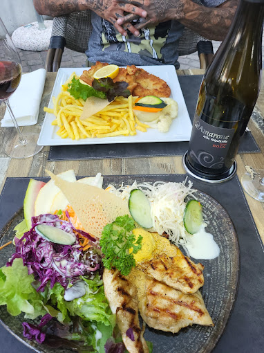 Fitnessteller im Restaurant Schmiede