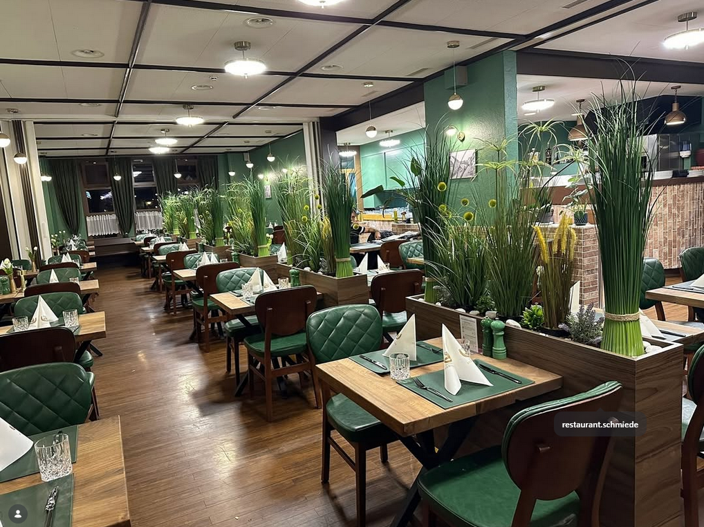 Grosser Gastraum im Restaurant Schmiede für Anlässe